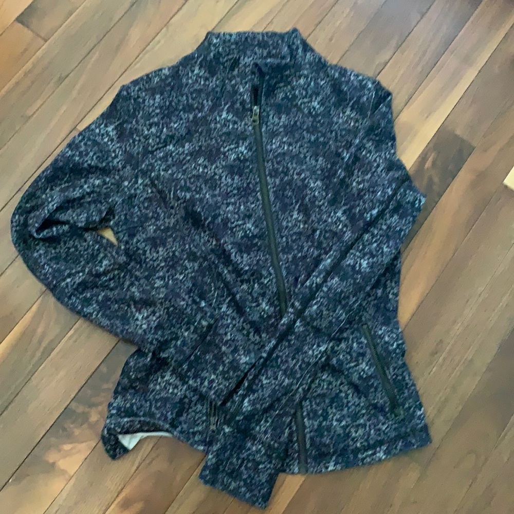 Lululemon - define jacket size 12